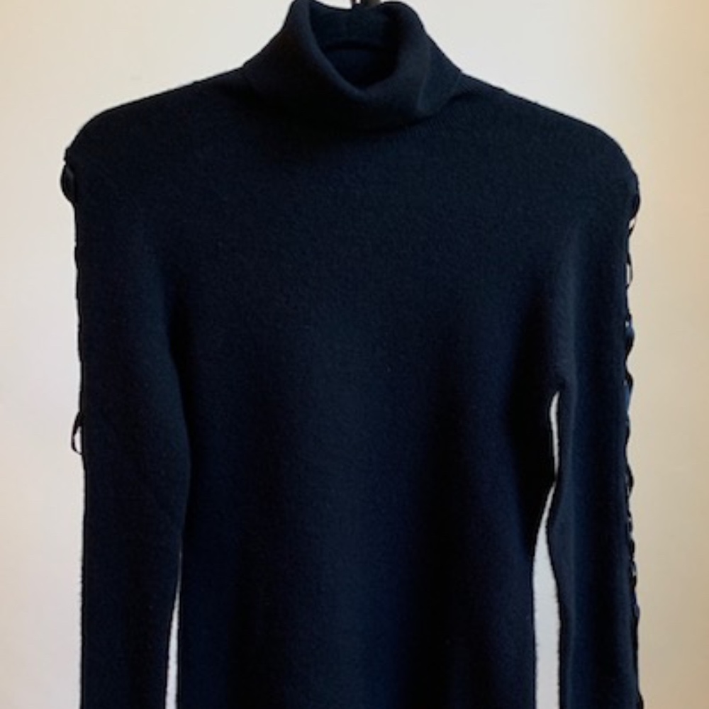 Heidi Weisel Black Cashmere Turtleneck Sweater